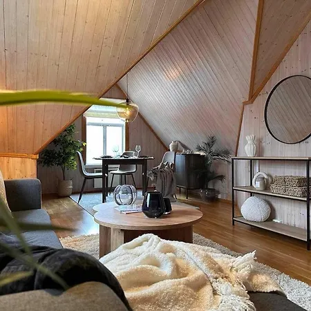 Cozy Central Loft Apartment With Amazing View Tromso Exterior photo